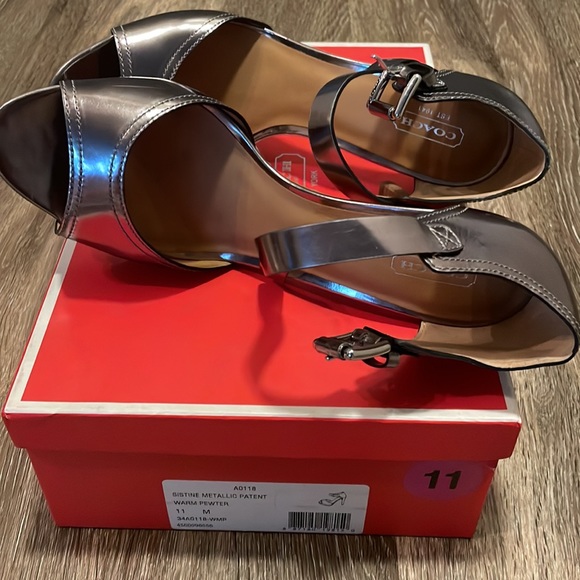 Coach pewter/metallic gray/grey size 11 heels/ pumps - Picture 11 of 14